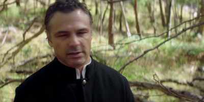 I'm Melbourne-born--
a city man like yourself-- - Picnic at Hanging Rock
