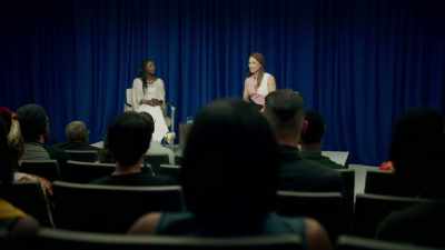 I'm Melissa Harris-Perry
and joining me on stage today - Queen Sugar
