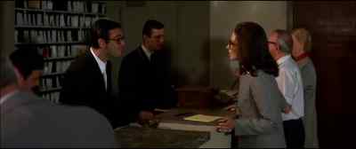 I'm Mr Booth.
My husband has booked a room. - The Executioner