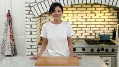 - I'm not a great cook, so please bear with me, - Selena + Chef