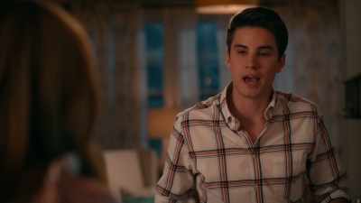 - I'm not asking for permission.
- Mom, - Sweet Magnolias