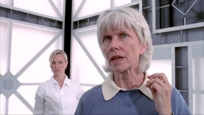 I'm not crazy and I'm not hard of hearing either - Cube²: Hypercube