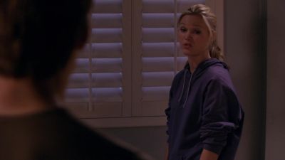 - I'm not dressed right.
- No, you're fine. - Dexter