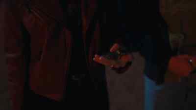 - I'm not getting anything either.
- Okay. Okay. - Teacup