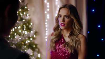 I'm not going back
to "Celebrity Dance Off." - Steppin' into the Holiday