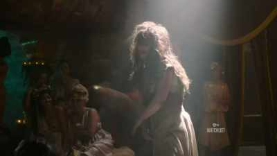 I'm not going to hurt you. - The Nevers