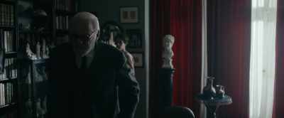 I'm not going in.
I called institute. - Freud's Last Session