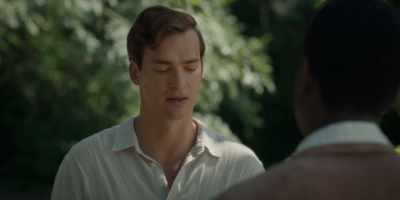 I'm not going to throw
the towel in on you - Flowers in the Attic: The Origin