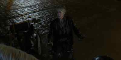 I'm not gonna hurt you. - The Walking Dead: Daryl Dixon