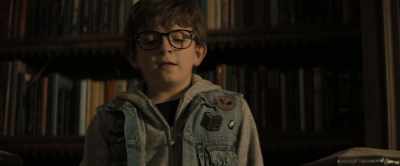 -I'm not. It's my friend.
-Oh, it's your friend? - Nightbooks