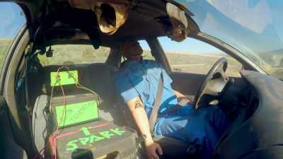 I'M NOT LEAVING HERE
UNTIL WE SEE SOMETHING EXPLODE. - Mythbusters Jr.