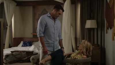 - I'm not paying you to sleep. - Beauty and the Billionaire: Bali