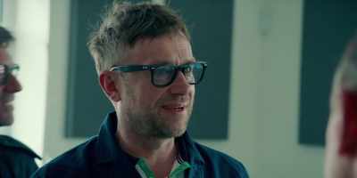I'm not saying it wasn't serious,
but it was... seriously odd. - blur: To the End