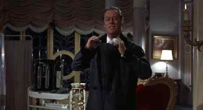 I'm not surprised
you failed as an actor. - The Honey Pot