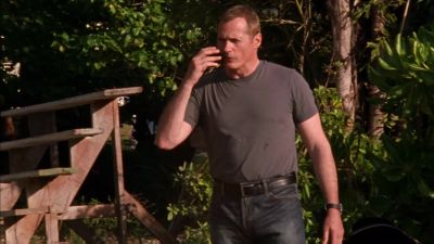 I'm not taking
my pants off. - Burn Notice