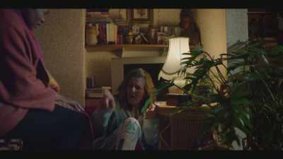 I'm not talking about a person.
What is that thing? - Passenger