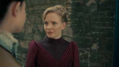 -I'M NOT WHO YOU THINK I AM.
-NO ONE IS. - Miss Scarlet and the Duke