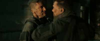- I'm okay.
- Alright. Breathe. Breathe. Go! - Hounds of War