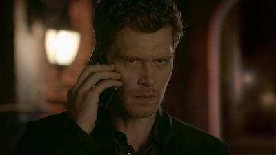 I'm on my way. - The Originals