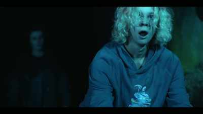 - I'm out.
- (REMUS EXHALES) - Crazy Fun Park