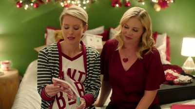 I'm peeking in your diary. - Dear Christmas