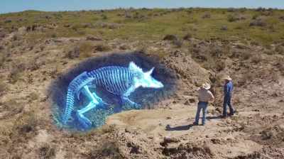 I'M PRETTY CONFIDENT
WE'RE GONNA START WITH THE HEAD - Dino Hunters