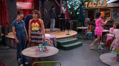 I'm pretty sure if I shove
that microphone stand - The Villains of Valley View