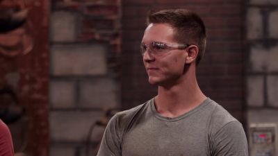 - I'm really glad to see
that you put handle material - Forged in Fire