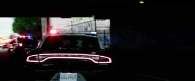 I'm requesting units
to set up a perimeter. - Ambulance