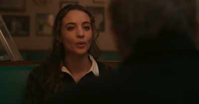 - I'm saying I was an idiot.
- So you've come back here - The Republic of Sarah