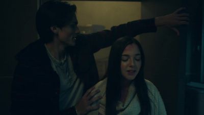 I'm scared, Ali. - Fear the Walking Dead