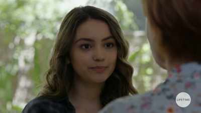 I'm Skylar.
Bree's half-sister. - A Daughter's Deception
