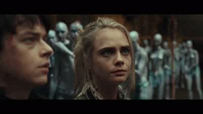 I'm so happy to see you. - Valerian and the City of a Thousand Planets