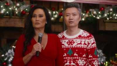 I'm so, so sorry. - A Big Fat Family Christmas
