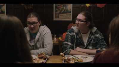 - I'm Sophie.
- Hey. I'm Darby. - Love Life