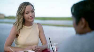 - I'm sorry.
- Ah. It was a long time ago. - Romance in Hawaii