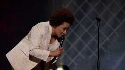 I'm sorry, baby.
I-- I didn't know you were playing. - Wanda Sykes: Not Normal