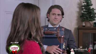 - I'm so sorry, but we don't
offer room service. - One Royal Holiday