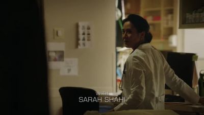 - I'm sorry, you can't be in here.
- Neither can they. - Person of Interest