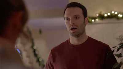 I'm so sorry.
Come in. - Mistletoe & Menorahs