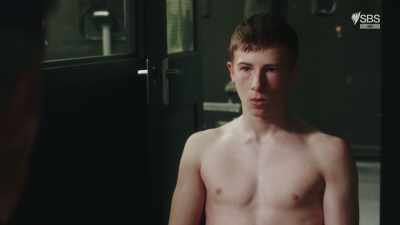 I'm sorry, Damien.
I really hope he turns up. - Darklands