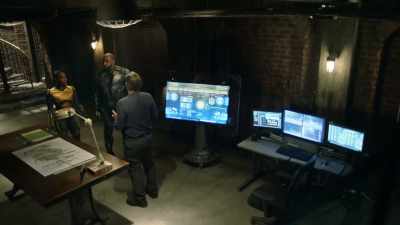 I'm sorry that didn't pan out.
I really thought-- - Black Lightning