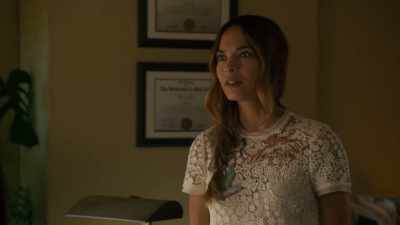 - I'm sorry.
Do we know each other? - Burden of Truth