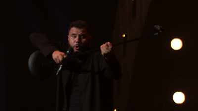 "I'm sorry, guys!" - Mo Amer: The Vagabond