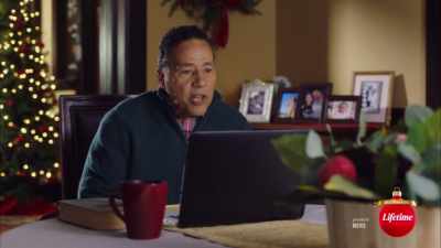 I'm sorry. I don't know
how she found out. - Christmas Unwrapped