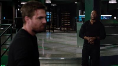 I'm sorry I punched
you, Oliver. - Arrow