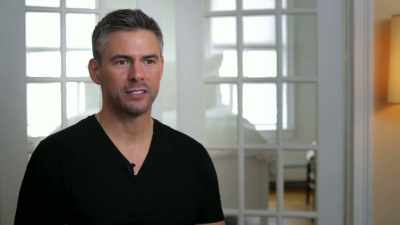 ‐I'm sorry,
I remember everything.
‐[Kevyn] Oh, my god! - Larger than Life: The Kevyn Aucoin Story