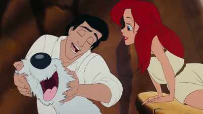 I'm sorry if this knucklehead
scared you. [chuckle] - The Little Mermaid Live!