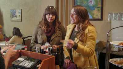 - I'm sorry, it's new,
can you try one more time? - Christmas at the Chateau