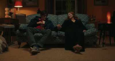 I'm sorry, I've hated
you for so long, for... - She is Love
